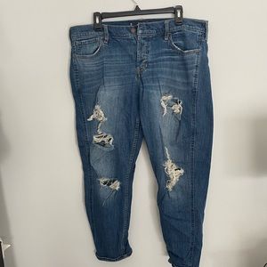Hollister boyfriend jeans